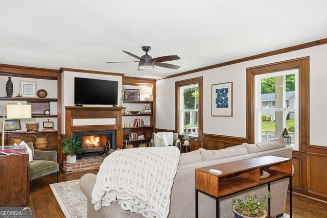3010 Meadow Court NW, Marietta, GA 30064