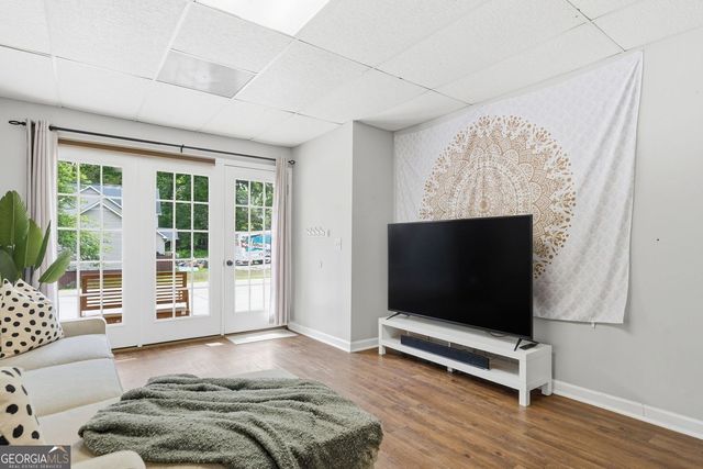 3010 Meadow Court NW, Marietta, GA 30064