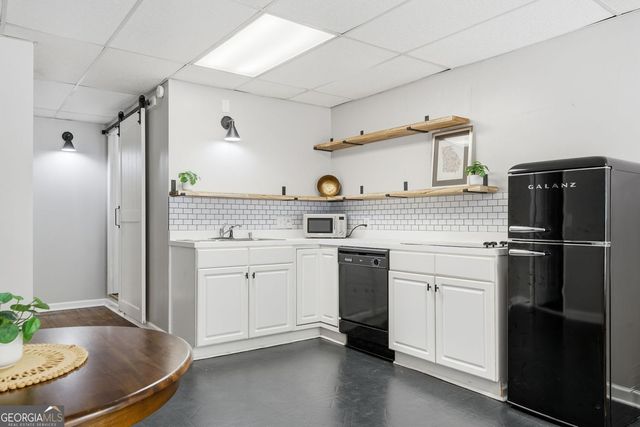 3010 Meadow Court NW, Marietta, GA 30064