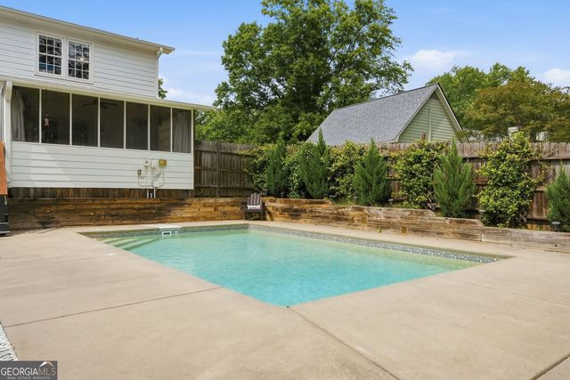 3010 Meadow Court NW, Marietta, GA 30064