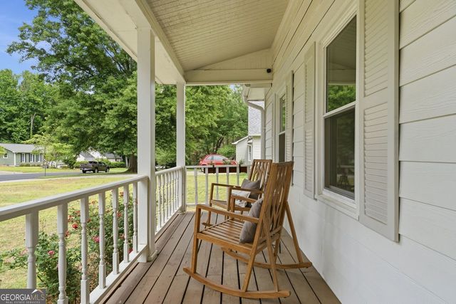 3010 Meadow Court NW, Marietta, GA 30064