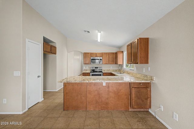 955 E MONTELEONE Street, San Tan Valley, AZ 85140