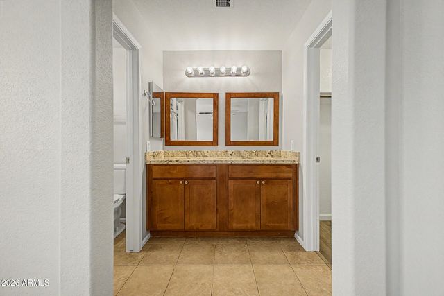 955 E MONTELEONE Street, San Tan Valley, AZ 85140