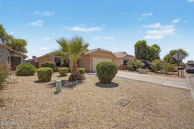 955 E MONTELEONE Street, San Tan Valley, AZ 85140