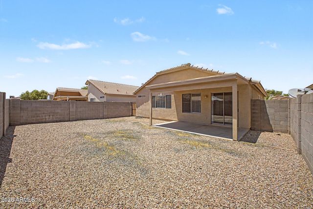 955 E MONTELEONE Street, San Tan Valley, AZ 85140