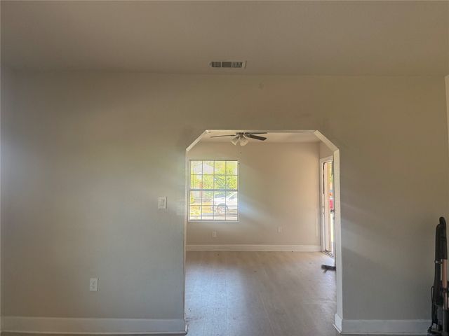 801 Mount Auburn Avenue, Dallas, TX 75223