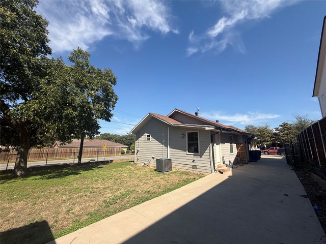 801 Mount Auburn Avenue, Dallas, TX 75223