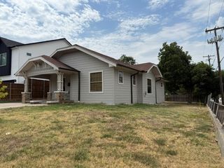 801 Mount Auburn Avenue, Dallas, TX 75223