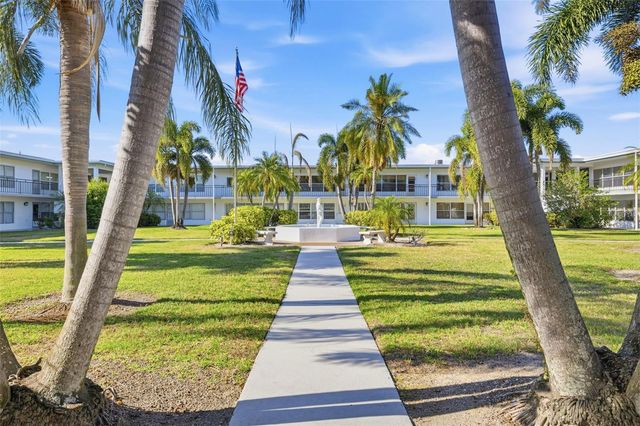 3100 HARTFORD STREET N 129, St Petersburg, FL 33713