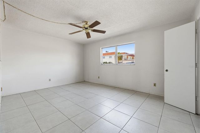 3100 HARTFORD STREET N 129, St Petersburg, FL 33713