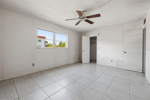 3100 HARTFORD STREET N 129, St Petersburg, FL 33713