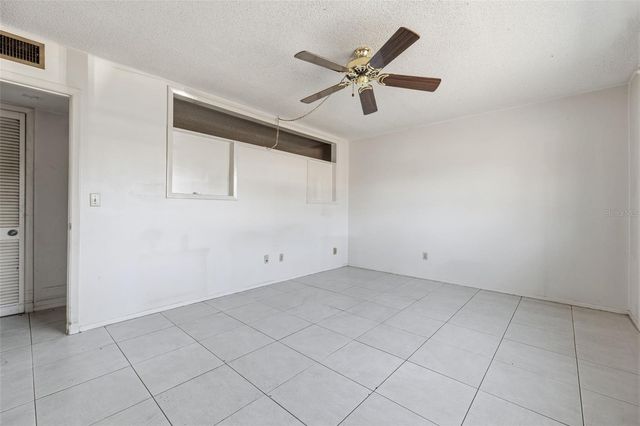 3100 HARTFORD STREET N 129, St Petersburg, FL 33713