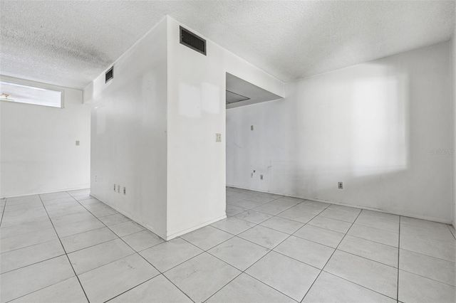 3100 HARTFORD STREET N 129, St Petersburg, FL 33713