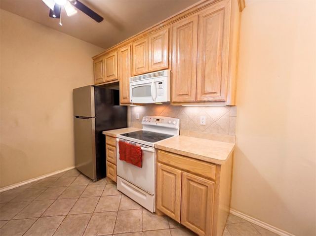 1995 Castle Drive, Garland, TX 75040