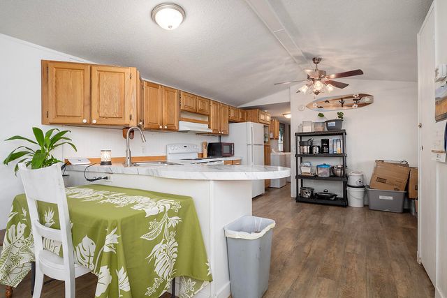 4729 S Pacific Highway UNIT 12, Phoenix, OR 97535