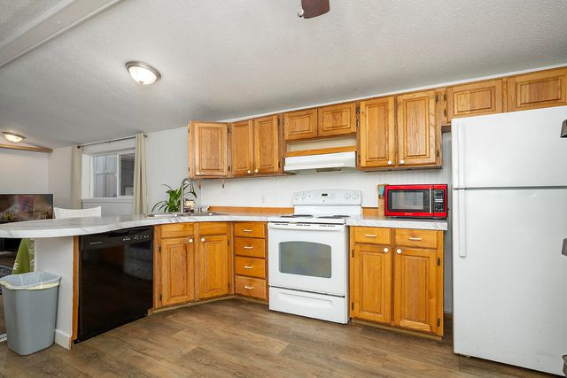 4729 S Pacific Highway UNIT 12, Phoenix, OR 97535