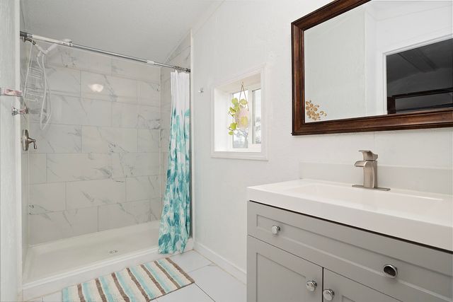 4729 S Pacific Highway UNIT 12, Phoenix, OR 97535