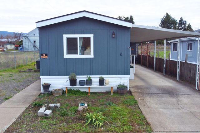 4729 S Pacific Highway UNIT 12, Phoenix, OR 97535