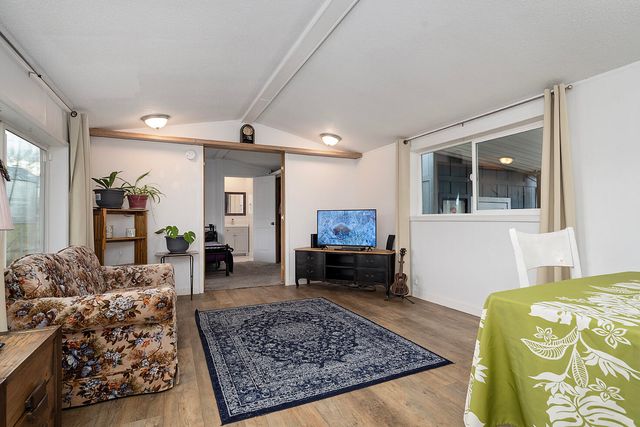 4729 S Pacific Highway UNIT 12, Phoenix, OR 97535