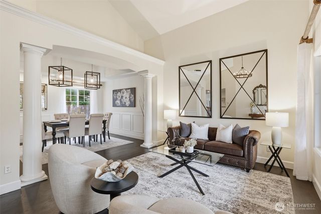 928 271st Avenue SE, Sammamish, WA 98075