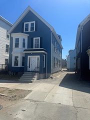 140 S Common St 3, Lynn, MA 01902