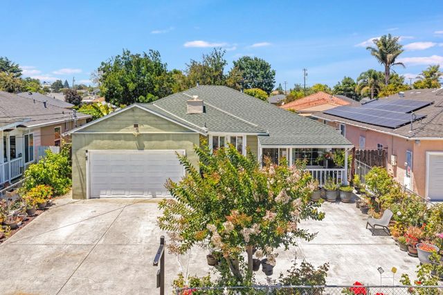 123 Gardenia Way, East Palo Alto, CA 94303