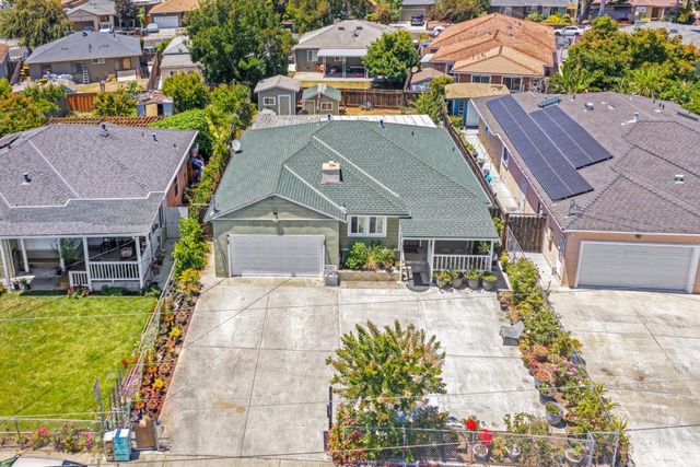 123 Gardenia Way, East Palo Alto, CA 94303