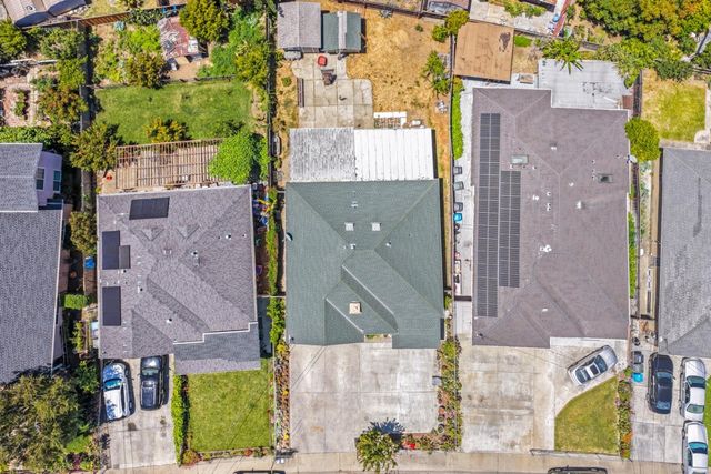 123 Gardenia Way, East Palo Alto, CA 94303