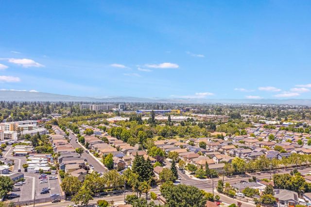 123 Gardenia Way, East Palo Alto, CA 94303