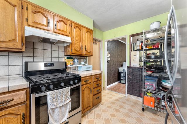 123 Gardenia Way, East Palo Alto, CA 94303