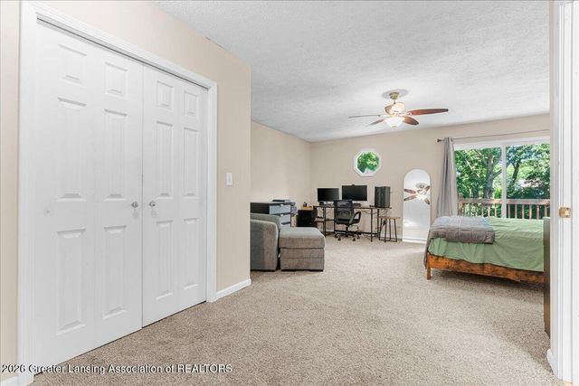 2315 E Provincial House Drive, Lansing, MI 48910