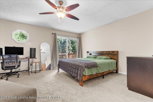 2315 E Provincial House Drive, Lansing, MI 48910