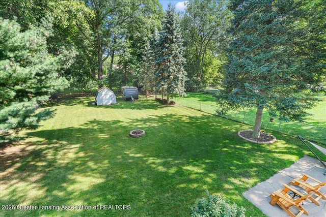 2315 E Provincial House Drive, Lansing, MI 48910