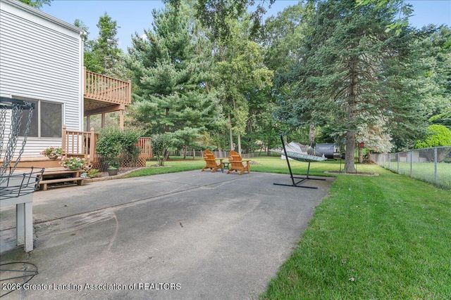 2315 E Provincial House Drive, Lansing, MI 48910