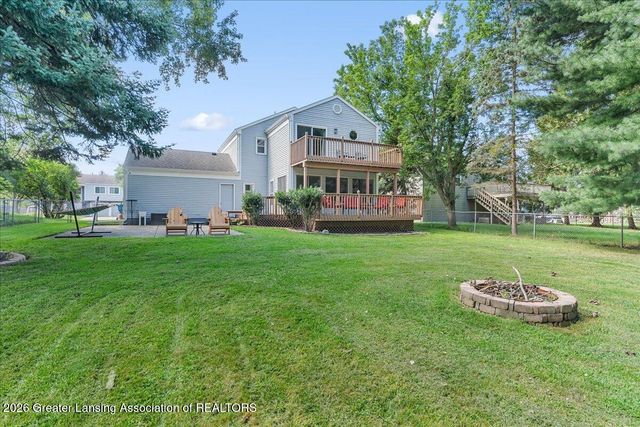 2315 E Provincial House Drive, Lansing, MI 48910
