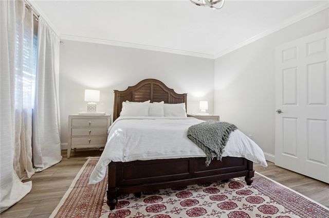 2542 Valais Court, Sugarcreek Twp, OH 45458