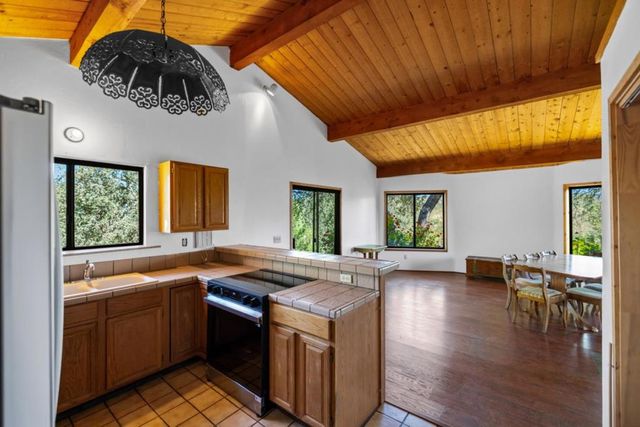 37840 Poppy Tree Lane, Carmel Valley, CA 93924