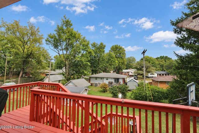 1246 Gail Dr, Jeffersonville, IN 47130