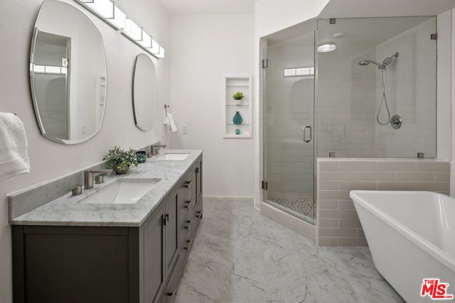1506 S Bentley Avenue 308, Los Angeles, CA 90025