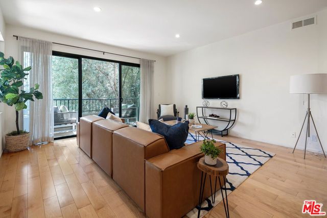 1506 S Bentley Avenue 308, Los Angeles, CA 90025