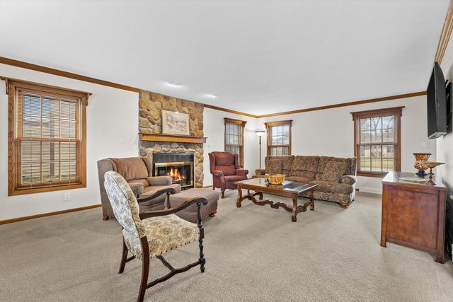 N106W16330 Fieldstone PASS, Germantown, WI 53022