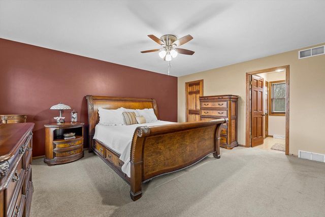 N106W16330 Fieldstone PASS, Germantown, WI 53022