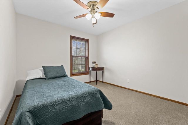 N106W16330 Fieldstone PASS, Germantown, WI 53022