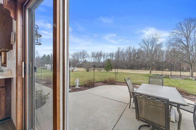 N106W16330 Fieldstone PASS, Germantown, WI 53022