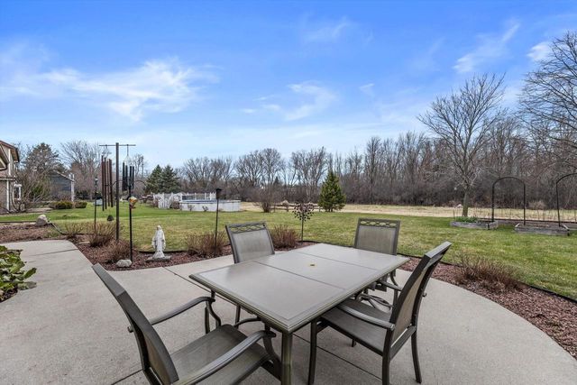 N106W16330 Fieldstone PASS, Germantown, WI 53022