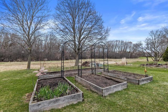 N106W16330 Fieldstone PASS, Germantown, WI 53022