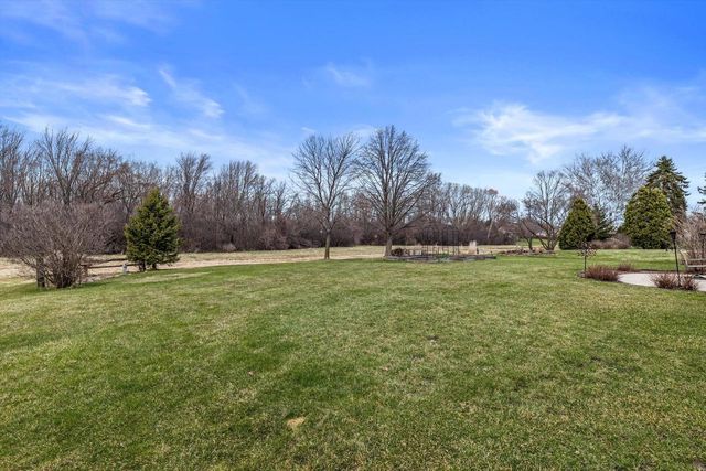 N106W16330 Fieldstone PASS, Germantown, WI 53022