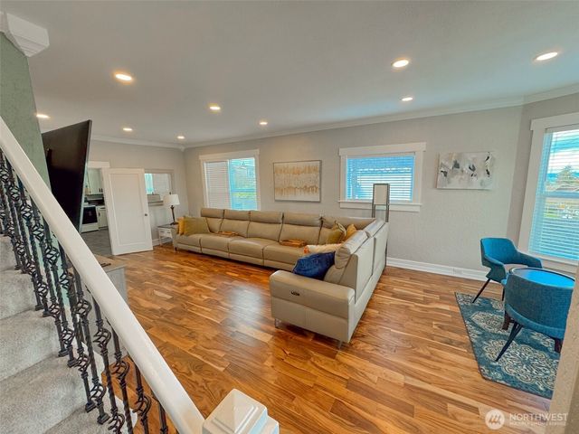 2710 N Washington Street, Tacoma, WA 98407
