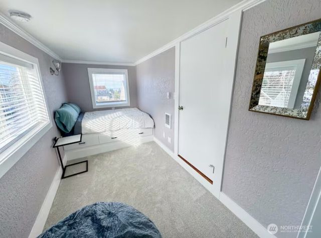 2710 N Washington Street, Tacoma, WA 98407