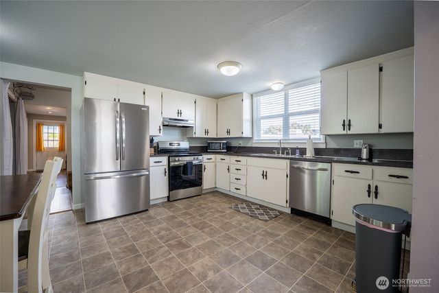 2710 N Washington Street, Tacoma, WA 98407